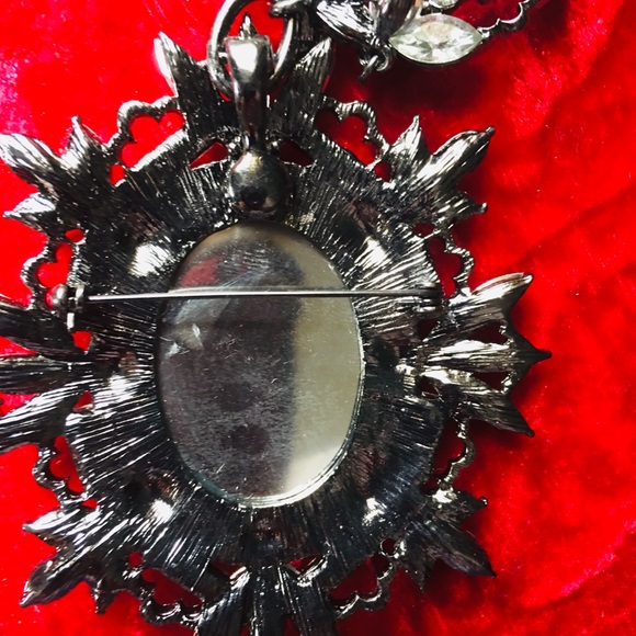 BaubleBar Emerald Vignette Pendant Necklace - Picture 3 of 5